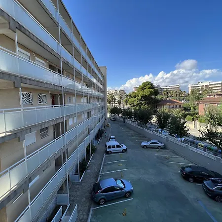 Adriatico Hospitalet Апартаменты *