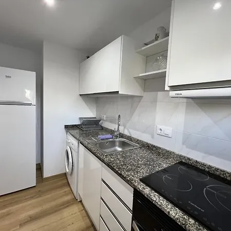 Adriatico Hospitalet Апартаменты *