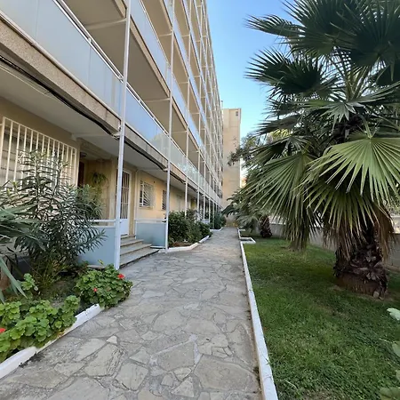Adriatico Hospitalet Апартаменты Салоу